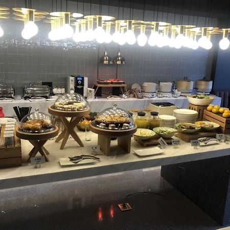 Atour Hotel Shanghai Caohejing Екстер'єр фото