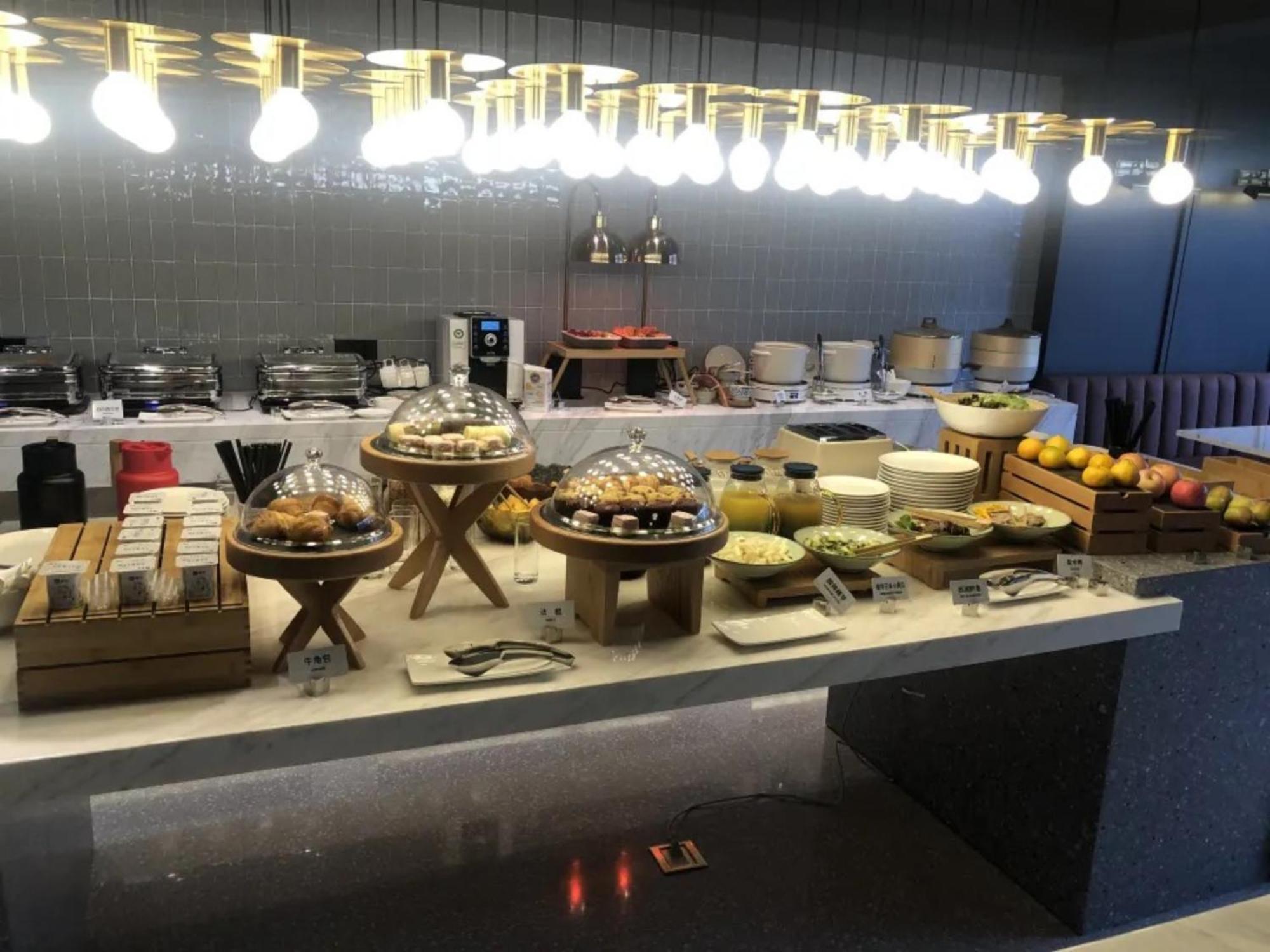 Atour Hotel Shanghai Caohejing Екстер'єр фото