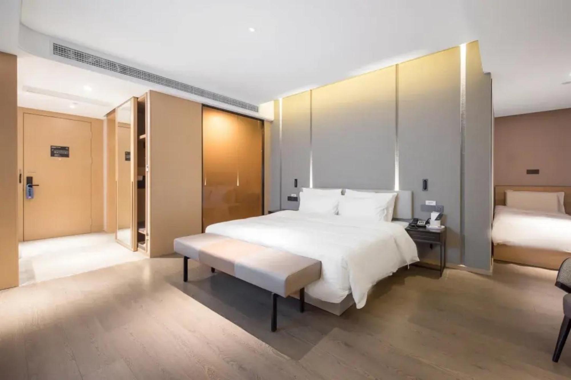Atour Hotel Shanghai Caohejing Екстер'єр фото